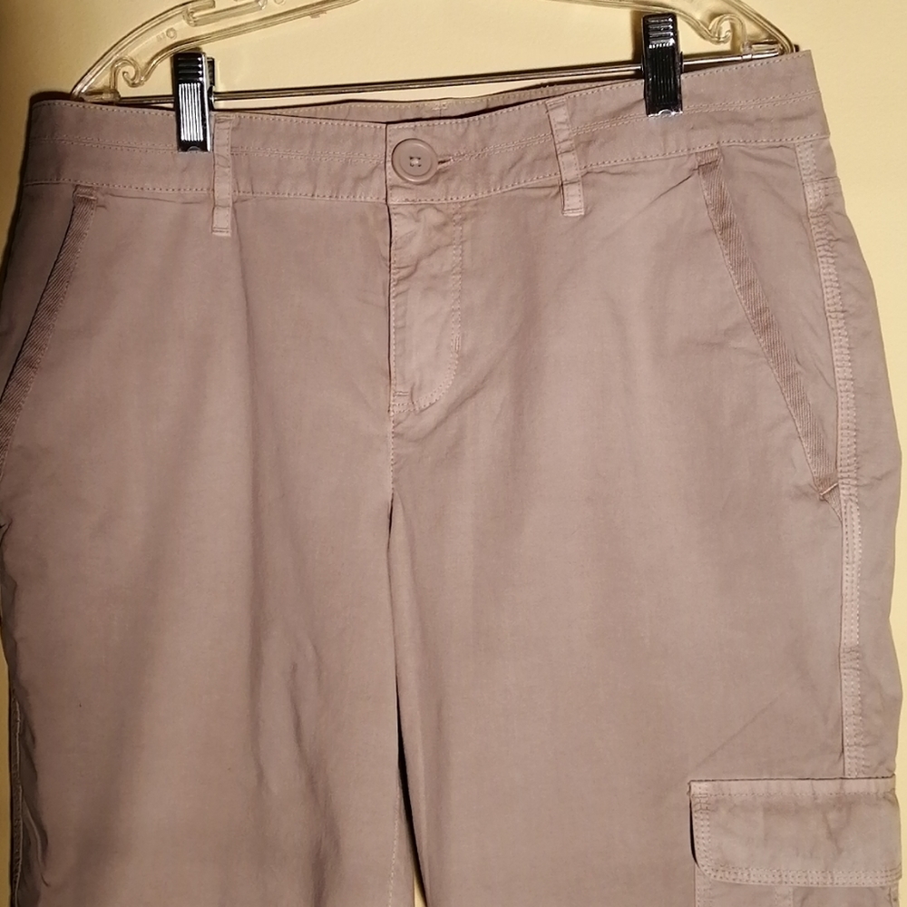 Capris by DKNY Jeans, Size 4